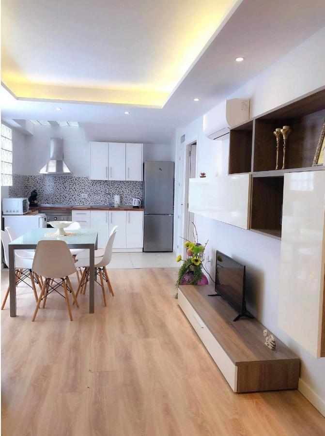 Beautiful 3 Bed Apartment In Los Cristianos Cactus Arona  Kültér fotó